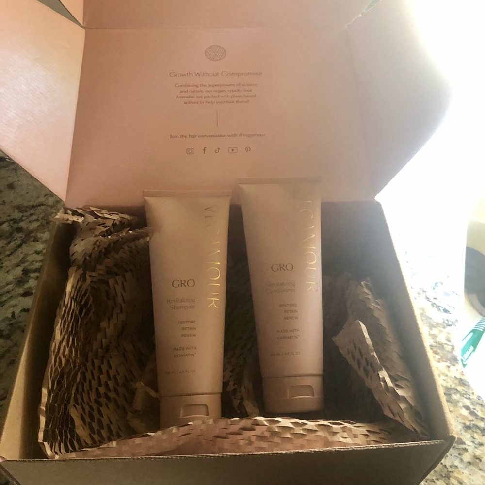 COPY - New in Box Vegamour Shampoo & Conditioner …